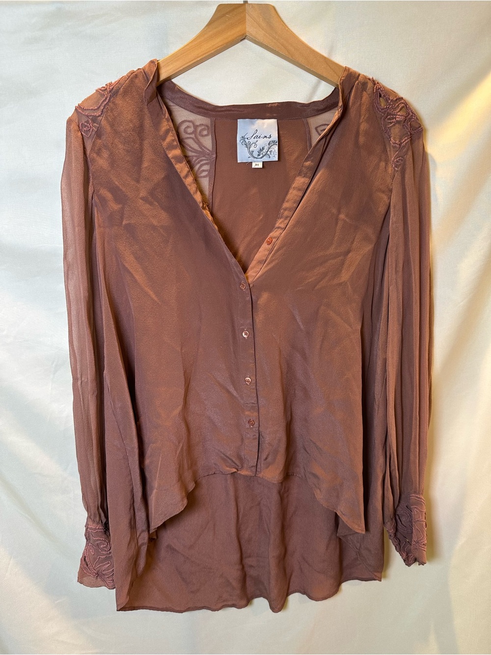 Anthropologie/Sains SILK Button-Front Blouse in Dusty Rose embroidered back fall